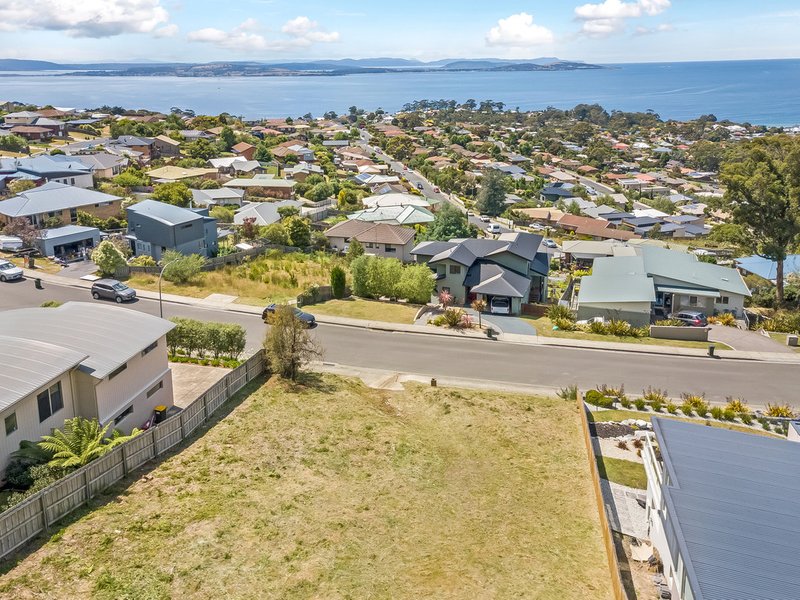 Photo - 89 Tingira Road, Blackmans Bay TAS 7052 - Image 7