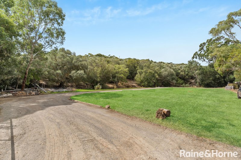 Photo - 89 Upper Penneys Hill Road, Onkaparinga Hills SA 5163 - Image 25