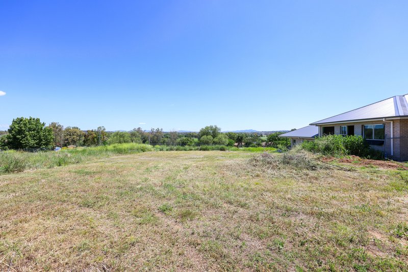 Photo - 89 Valley Drive, Tamworth NSW 2340 - Image 2