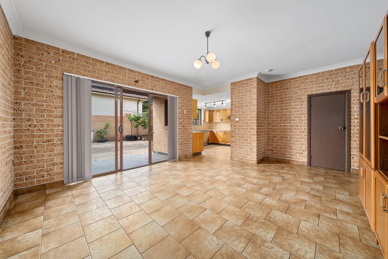 Photo - 89 Wetherill Street, Smithfield NSW 2164 - Image 3