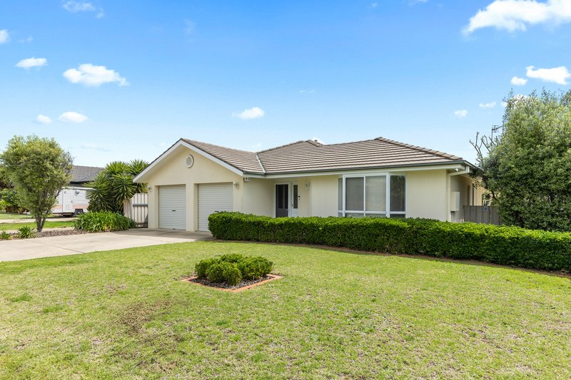 89 Yentoo Drive, Glenfield Park NSW 2650