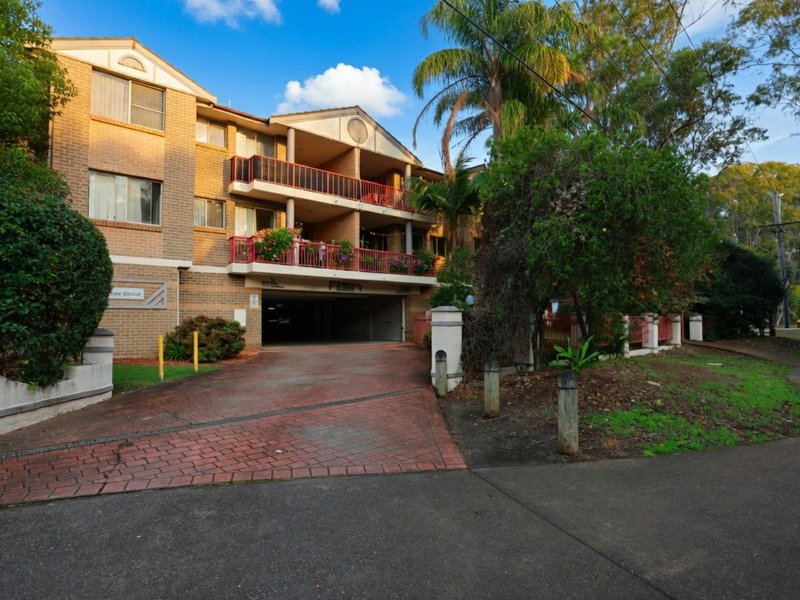 Photo - 8/90-92 Stapleton Street, Pendle Hill NSW 2145 - Image 1