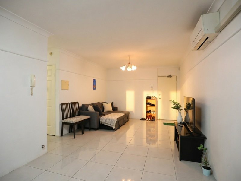 Photo - 8/90-92 Stapleton Street, Pendle Hill NSW 2145 - Image 3
