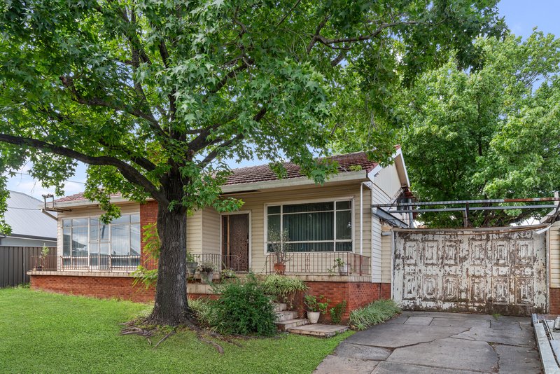 Photo - 890 The Horsley Drive, Smithfield NSW 2164 - Image 2