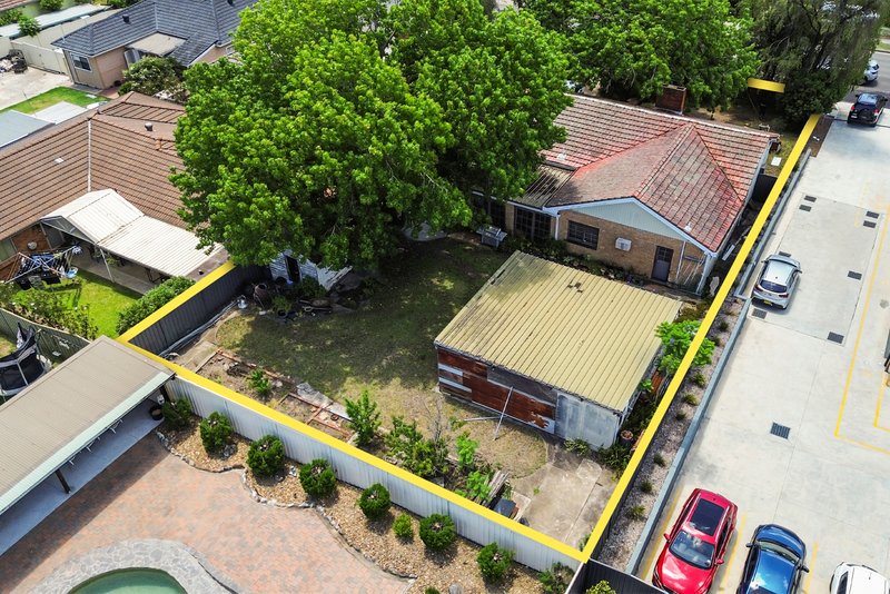 Photo - 890 The Horsley Drive, Smithfield NSW 2164 - Image 11