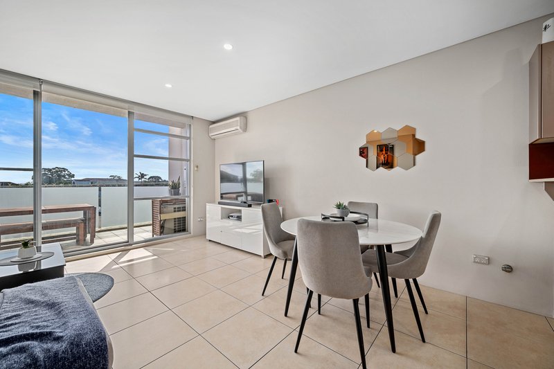 Photo - 8/908-916 Canterbury Road, Roselands NSW 2196 - Image 4