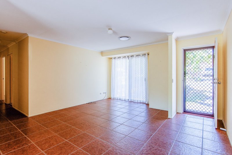 Photo - 8/91 Dorset Drive, Rochedale South QLD 4123 - Image 3