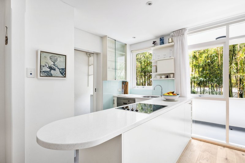 Photo - 8/91 Pacific Parade, Dee Why NSW 2099 - Image 1