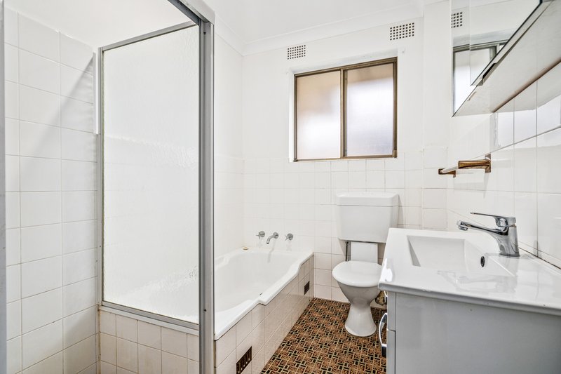 Photo - 8/93 Northumberland Road, Auburn NSW 2144 - Image 4