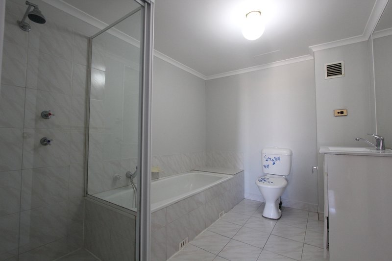 Photo - 89/3 Riverpark Drive, Liverpool NSW 2170 - Image 6