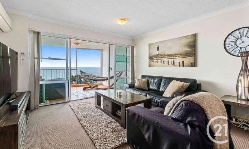 Photo - 8/94 Prince Edward Parade, Redcliffe QLD 4020 - Image 4