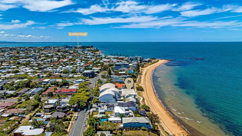 Photo - 8/94 Prince Edward Parade, Redcliffe QLD 4020 - Image 17