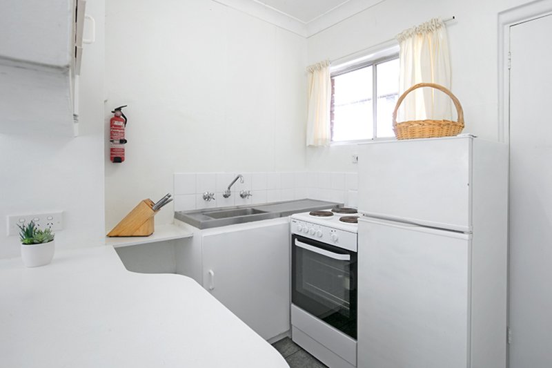 Photo - 8/944 Pittwater Road, Dee Why NSW 2099 - Image 2