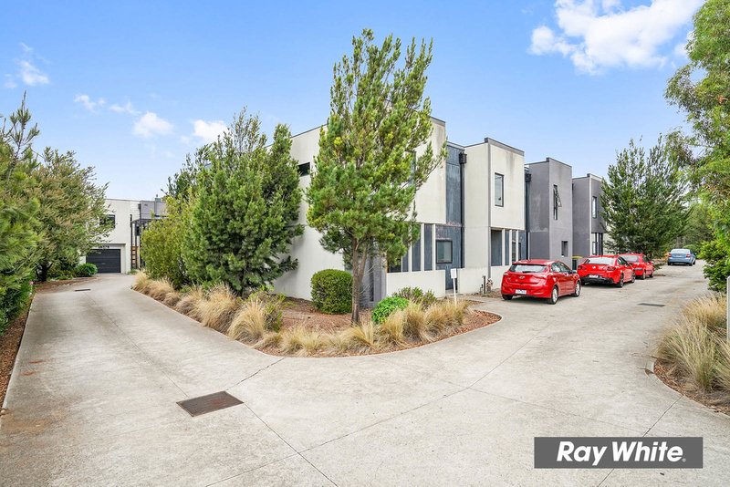 Photo - 8/958 Plenty Road, South Morang VIC 3752 - Image 3