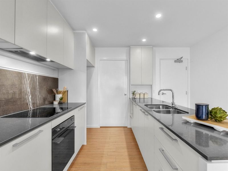 Photo - 8/96 Dobson Street, Ascot QLD 4007 - Image 4