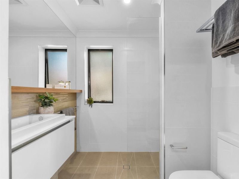 Photo - 8/96 Dobson Street, Ascot QLD 4007 - Image 8