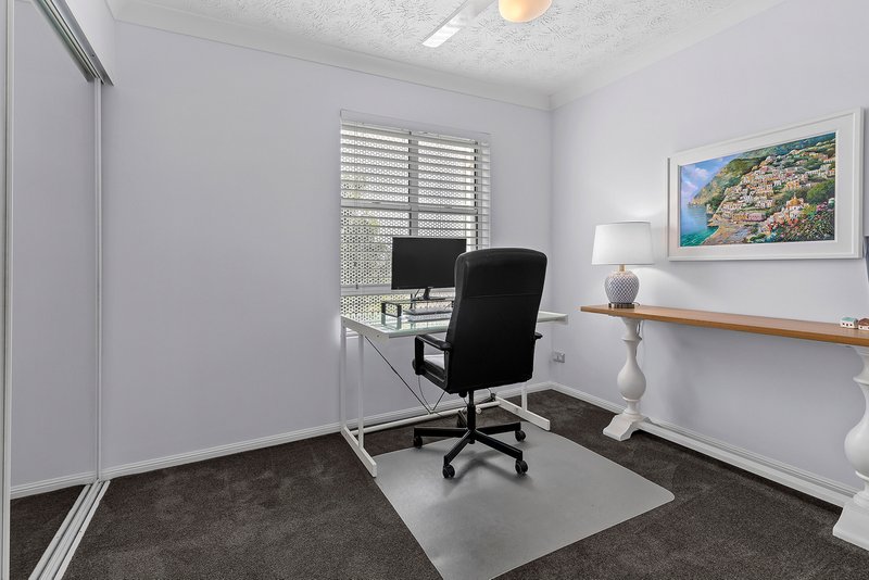 Photo - 8/96 Norman Crescent, Norman Park QLD 4170 - Image 12