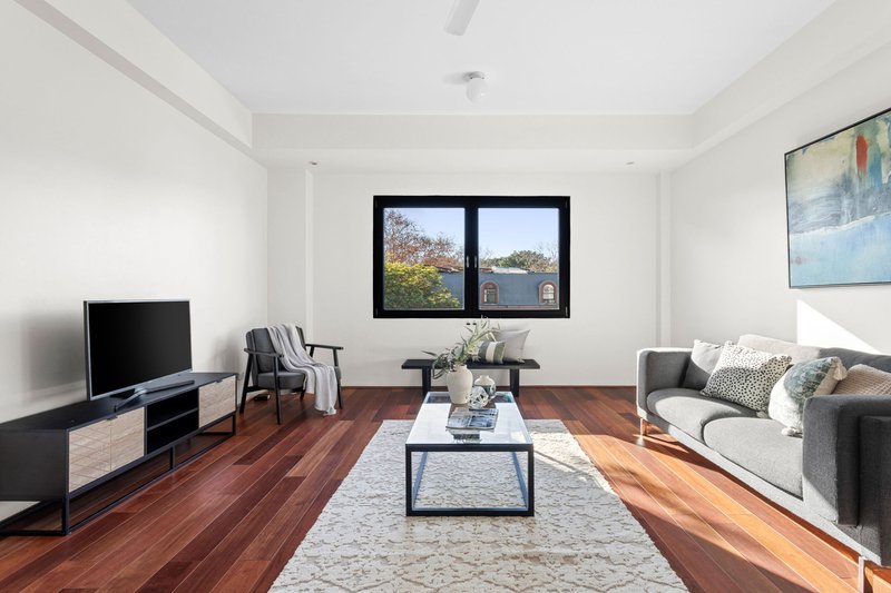 Photo - 8/99-115 Flinders Street, Surry Hills NSW 2010 - Image 1