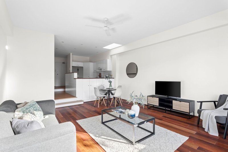 Photo - 8/99-115 Flinders Street, Surry Hills NSW 2010 - Image 3