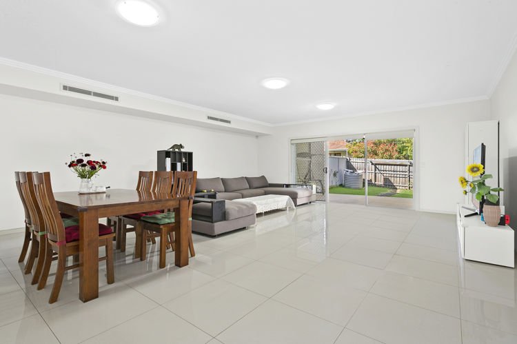 Photo - 8a Albert Street, Guildford NSW 2161 - Image 3