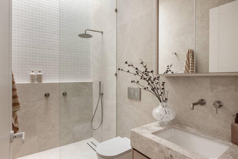 Photo - 8A Army Avenue, Reservoir VIC 3073 - Image 10