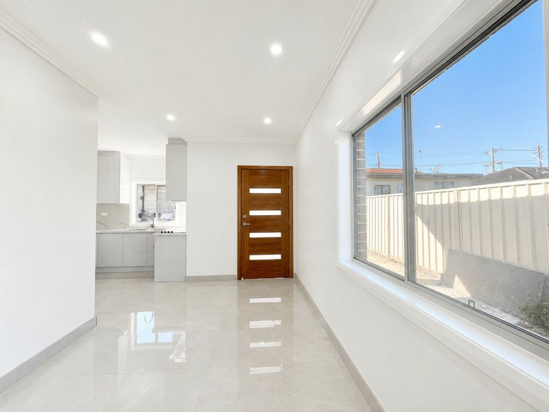 Photo - 8A Avoca Road, Canley Heights NSW 2166 - Image 1