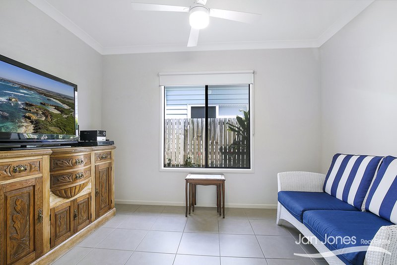 Photo - 8a Barron Rd , Margate QLD 4019 - Image 12