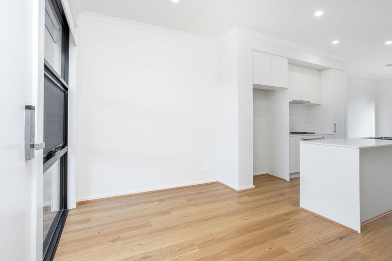 Photo - 8a Barry Drive, Findon SA 5023 - Image 5