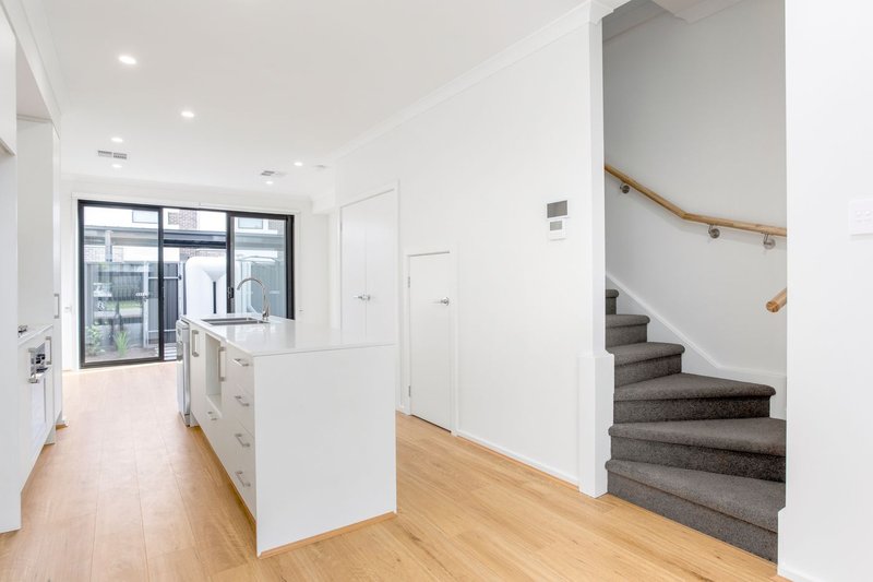 Photo - 8a Barry Drive, Findon SA 5023 - Image 7