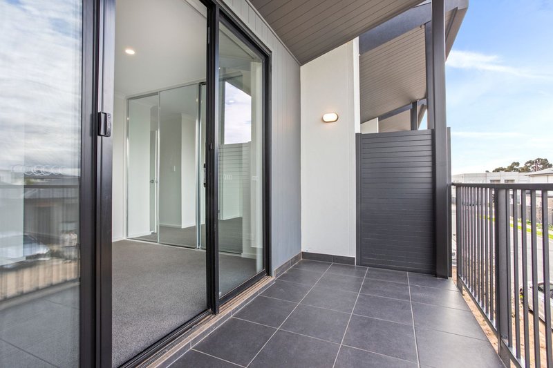 Photo - 8a Barry Drive, Findon SA 5023 - Image 11
