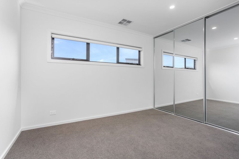Photo - 8a Barry Drive, Findon SA 5023 - Image 13