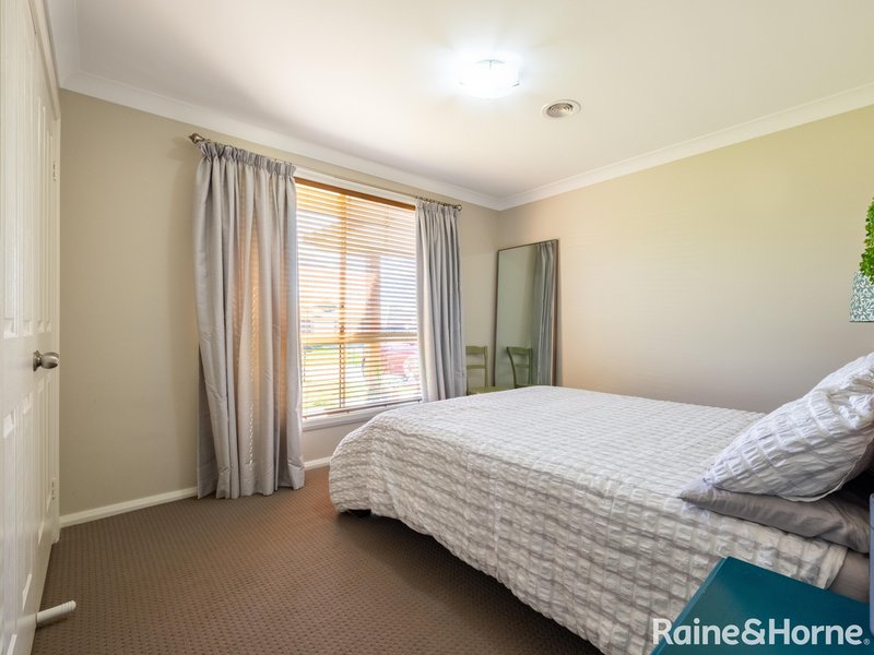 Photo - 8A Blaxland Drive, Llanarth NSW 2795 - Image 9