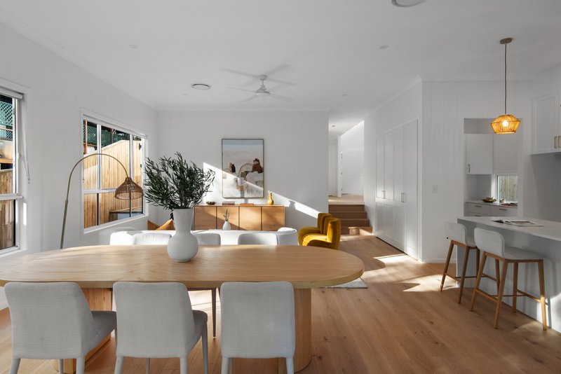 Photo - 8A Buckland Road, Everton Hills QLD 4053 - Image 8