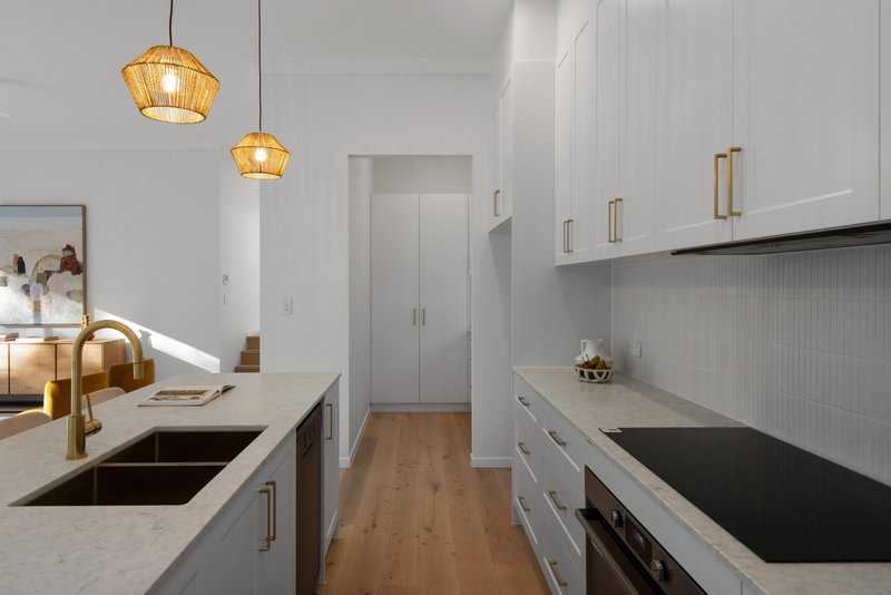 Photo - 8A Buckland Road, Everton Hills QLD 4053 - Image 13