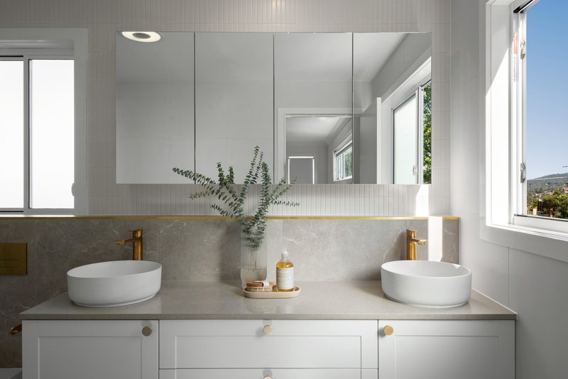 Photo - 8A Buckland Road, Everton Hills QLD 4053 - Image 23