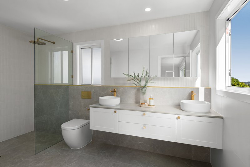 Photo - 8A Buckland Road, Everton Hills QLD 4053 - Image 24