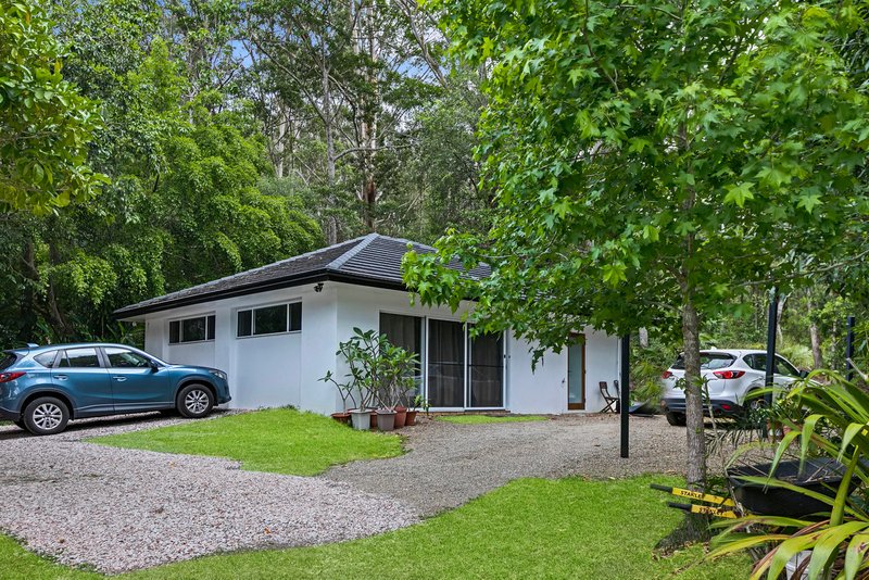 Photo - 8a Burnett Place, Tewantin QLD 4565 - Image 7