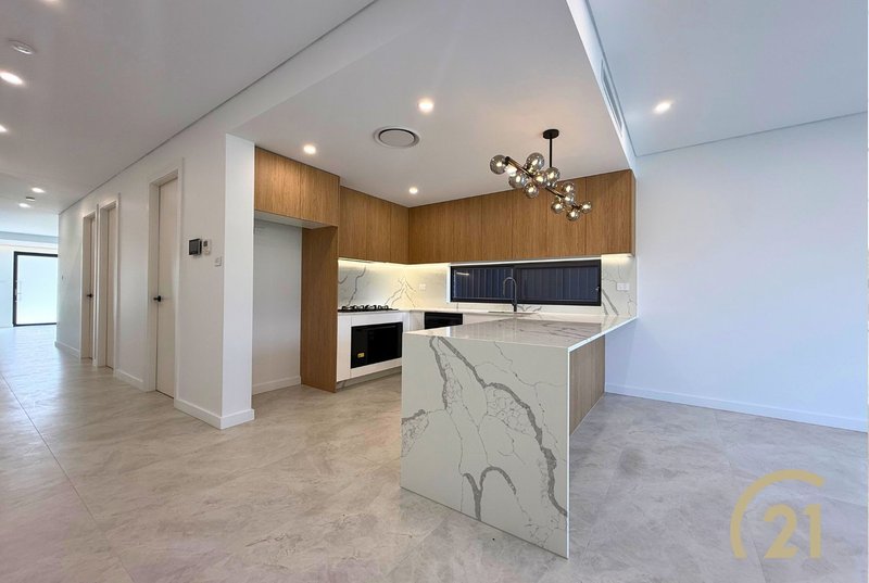 Photo - 8A Clarence Street, Canley Heights NSW 2166 - Image 1