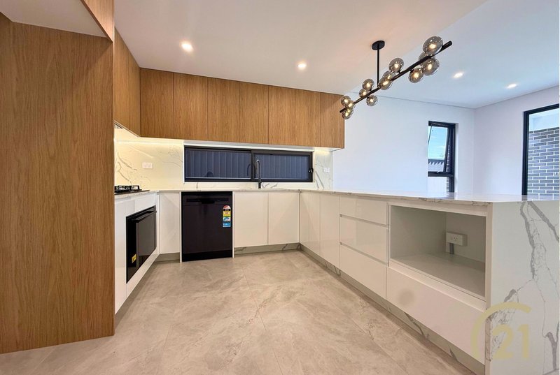 Photo - 8A Clarence Street, Canley Heights NSW 2166 - Image 2