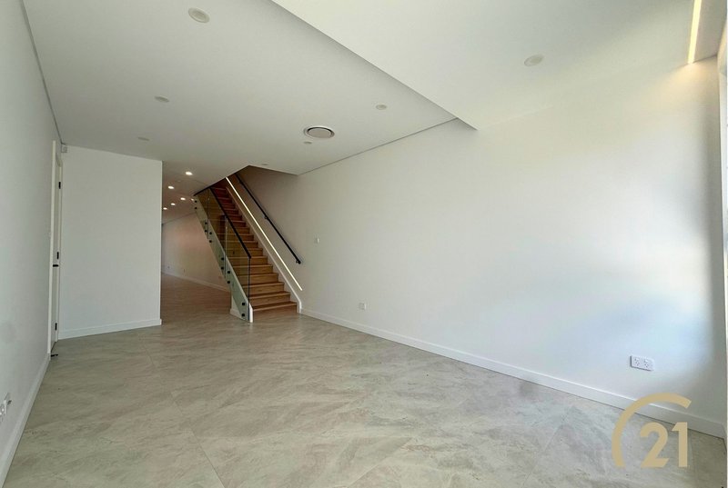 Photo - 8A Clarence Street, Canley Heights NSW 2166 - Image 4