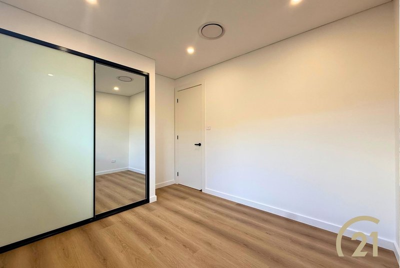 Photo - 8A Clarence Street, Canley Heights NSW 2166 - Image 14