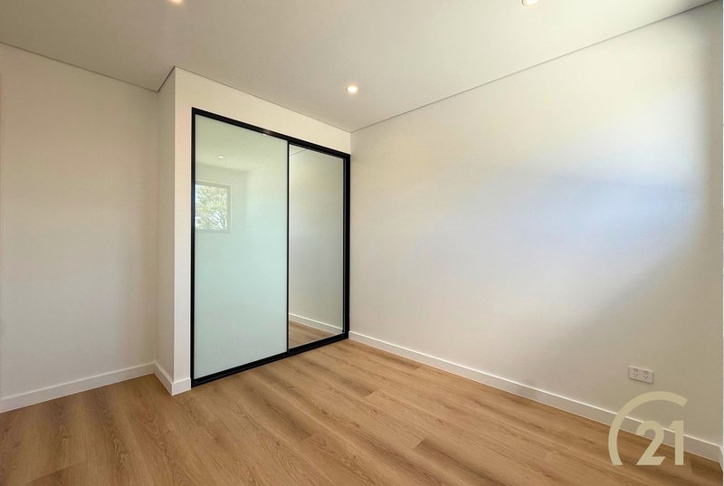 Photo - 8A Clarence Street, Canley Heights NSW 2166 - Image 15