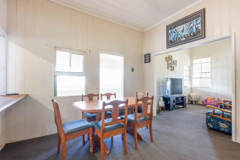 Photo - 8A Cole Street, Booval QLD 4304 - Image 4