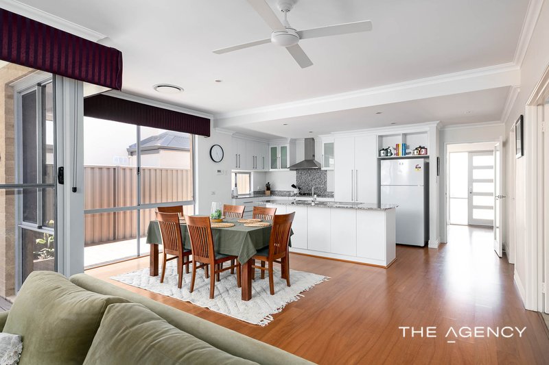 Photo - 8A Ferndene Mews, Hillarys WA 6025 - Image 3