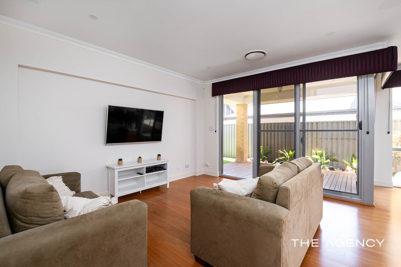 Photo - 8A Ferndene Mews, Hillarys WA 6025 - Image 11