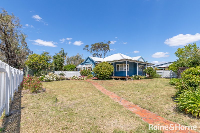 8A Forrest Road, Capel WA 6271