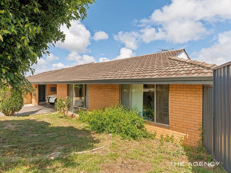 Photo - 8A Glendower Way, Spearwood WA 6163 - Image 1