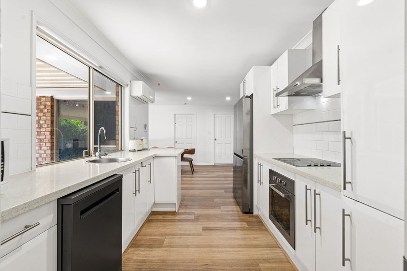 Photo - 8A Houston Drive, Crestmead QLD 4132 - Image 5