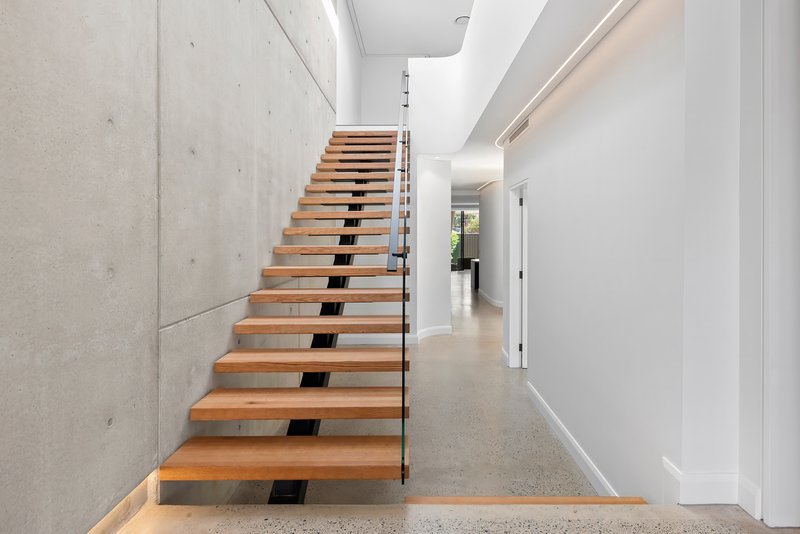 Photo - 8A Ian Street, North Ryde NSW 2113 - Image 2