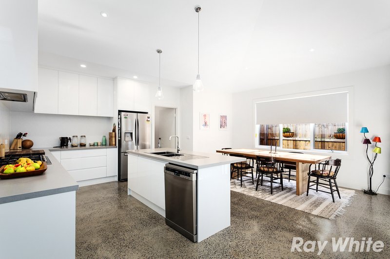 Photo - 8a James Street, Pakenham VIC 3810 - Image 3